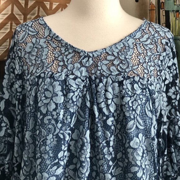 Suzanne Betro Lace Ruffled Sleeve Top - Picture 7 of 8